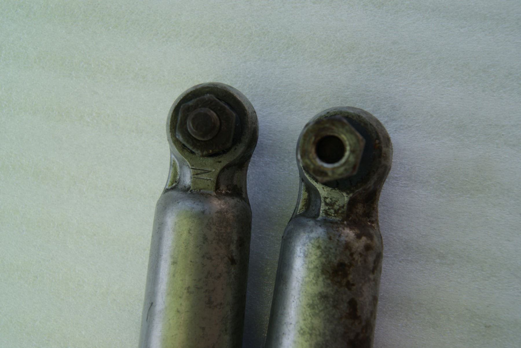 Victoria Mofa-Ersatzteile: Victoria Stossdämpfer 21,5 cm – Gebraucht aus huttwil von Pakora 5
