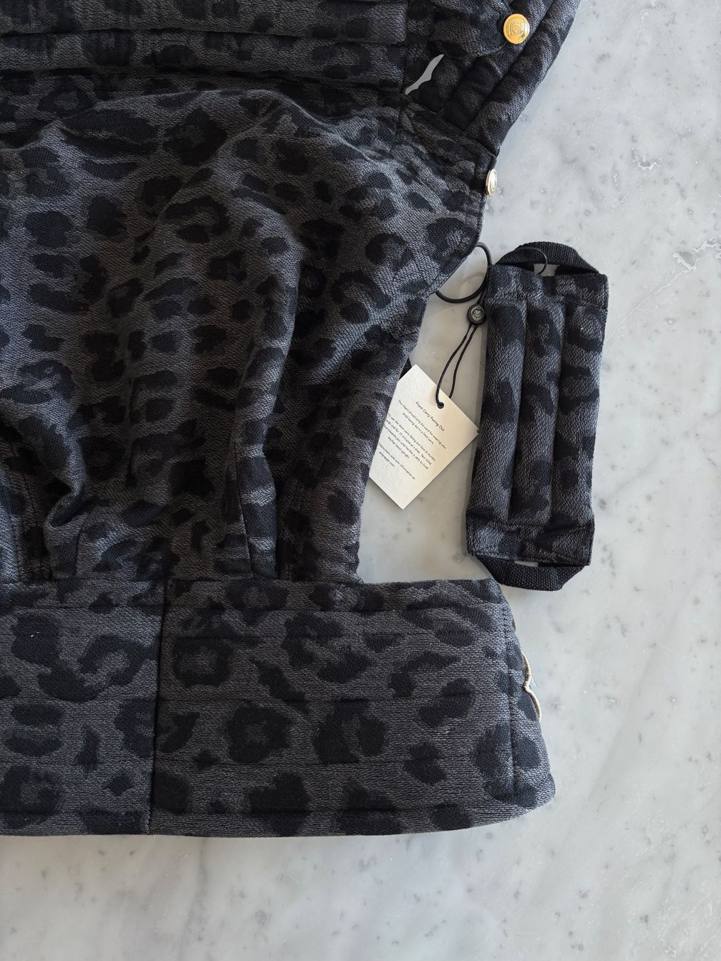 Artipoppe Marsupi portabebè: ZEITGEIST LEOPARD GREY IN COTTON – Usato da Zürich venduto da ninarachella 1