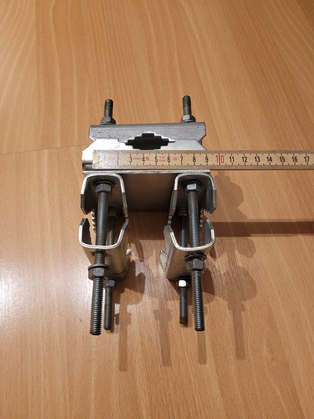Supporti a parete: SAT Mast-Doppelschelle 2er Set – Usato da Beringen venduto da 8214a1b2 1