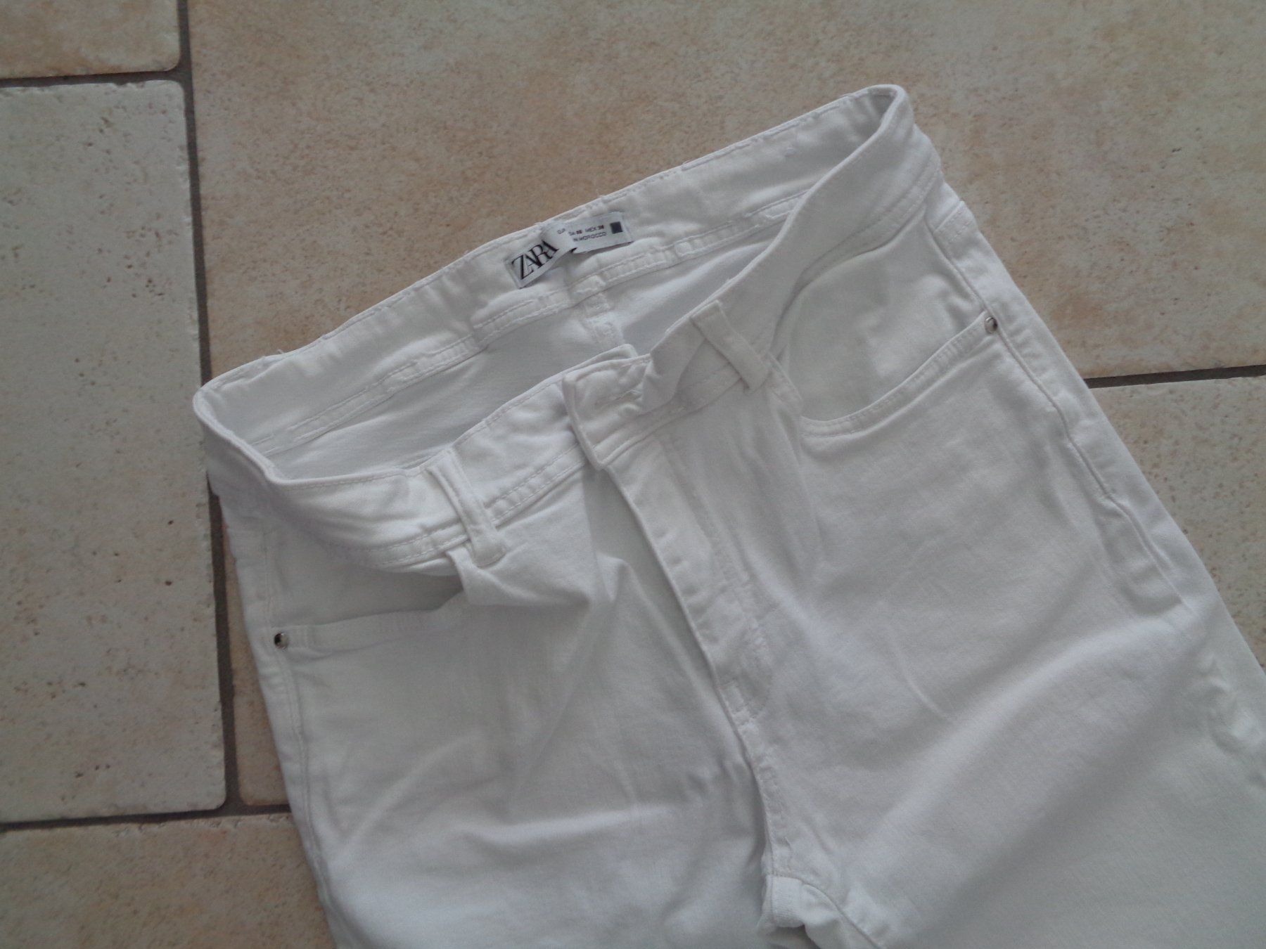 Zara Jeans: Jeans  Zara  Grösse  40 angeschrieben Eher 36/38 – Gebraucht aus Kreuzlingen von Robi-2003 2