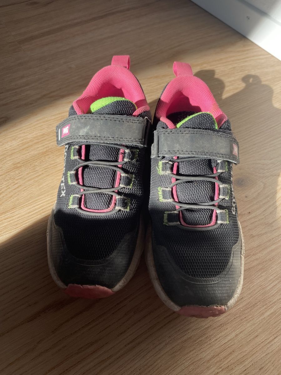 Scarpe da uomo: Primgi Sneakers Gotetex Grösse 30 – Usato da Nänikon venduto da broug