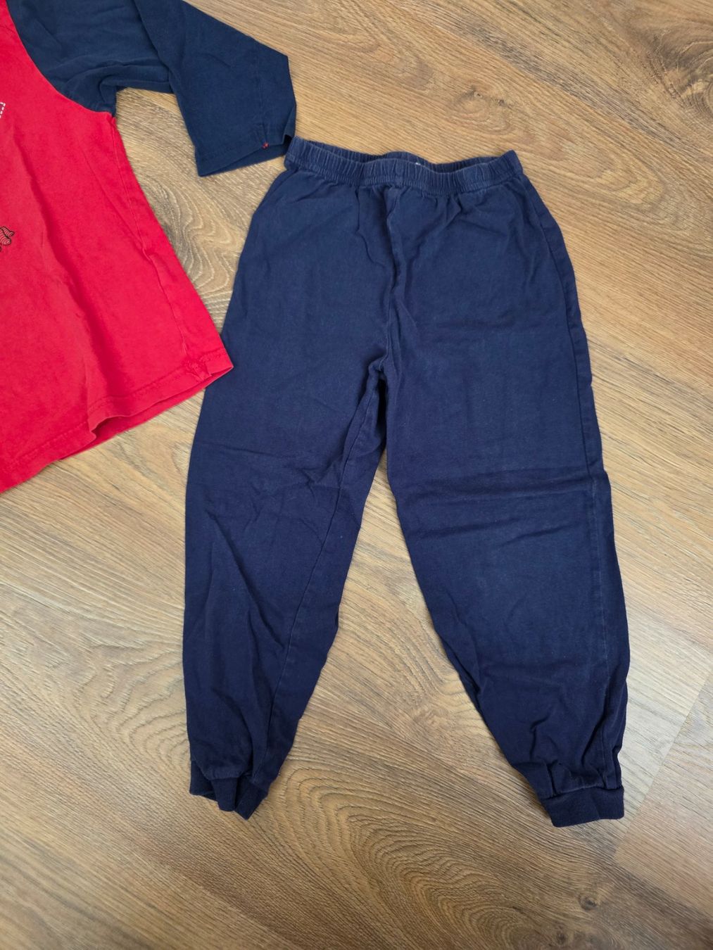 Pyjamas: Pyjama 2-teilig Gr. 116/122 Spider-Man – D'occasion à Nebikon par Japostyle 3