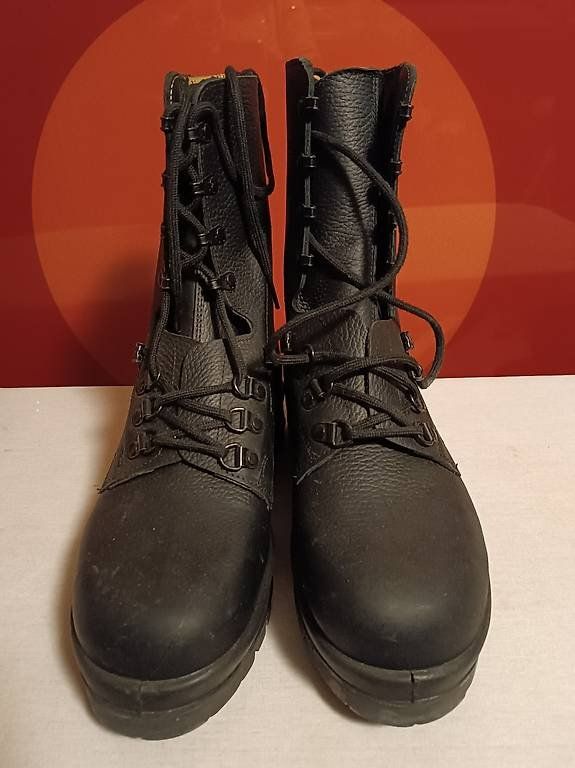 Minerva Scarpe da uomo: Militärstiefel neu – Nuovo (secondo la descrizione) da Wohlen venduto da saro08