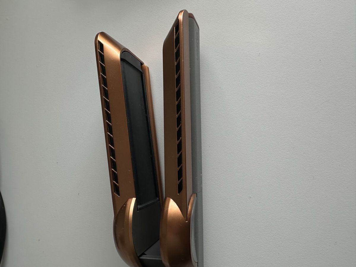 Dyson Asciugacapelli: Dyson Airstrait – Usato da Biel-Bienne venduto da levante14 3