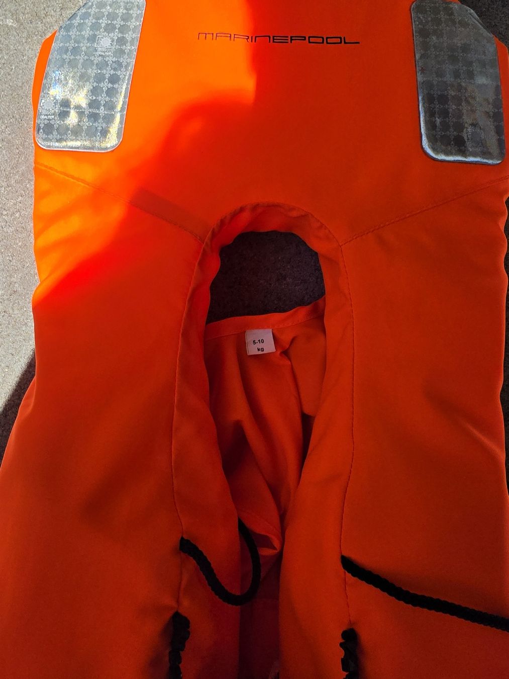 Schwimmringe: Set: Baby Float + Rettungsweste – Gebraucht aus Murten von vip_2j6r 2
