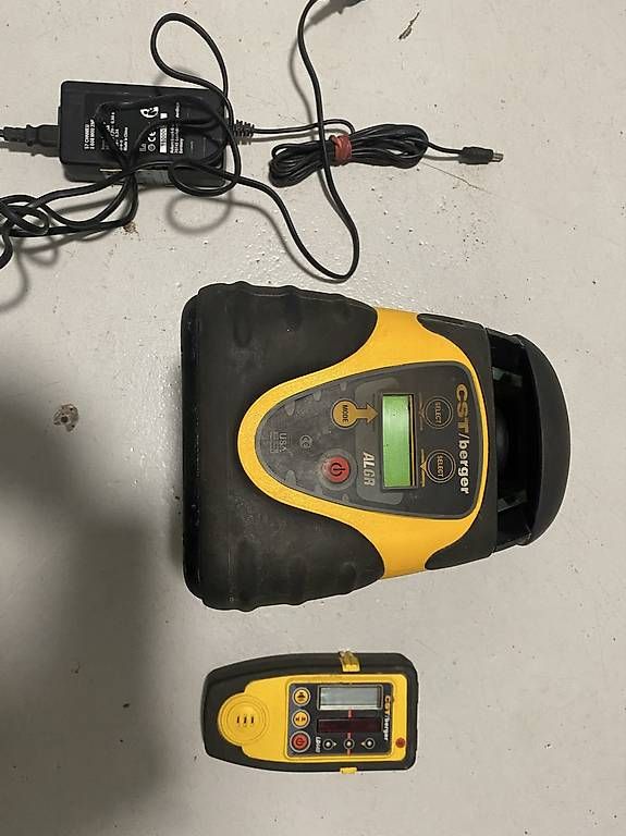 Misurare: Baulasser CST Berger  – Usato da Erlinsbach SO venduto da AgimR01