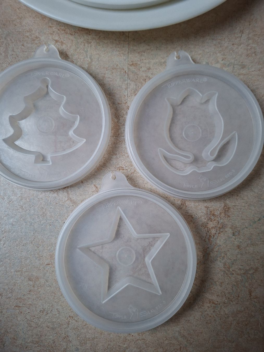 Tupperware Teglie da forno: Tupperware Puddingform mit Motiven Set – Usato da Klingnau venduto da vollmond36 3