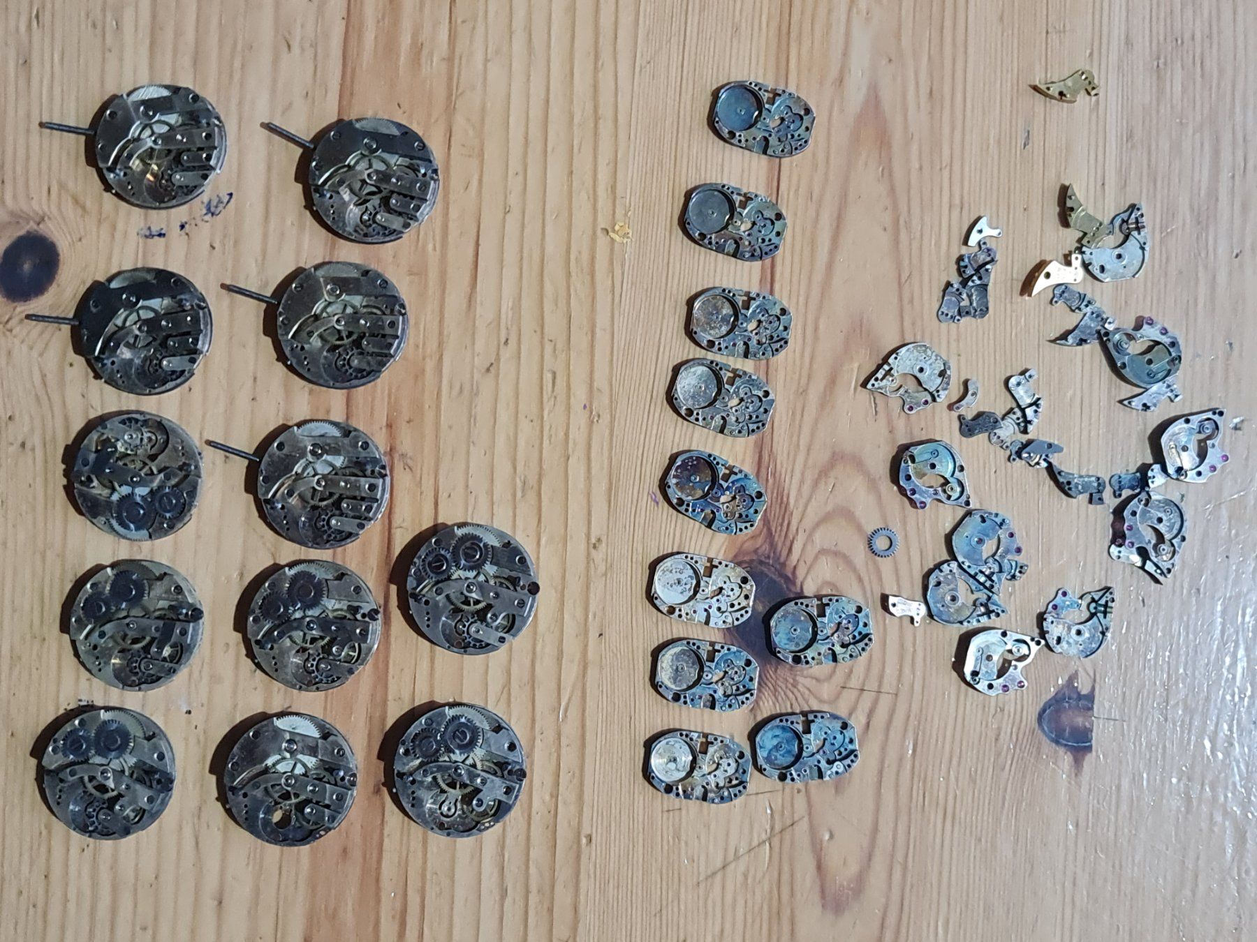 Orologi: Uhrwerke Lot, Defekt – Difettoso da Winterthur venduto da Hai6 2