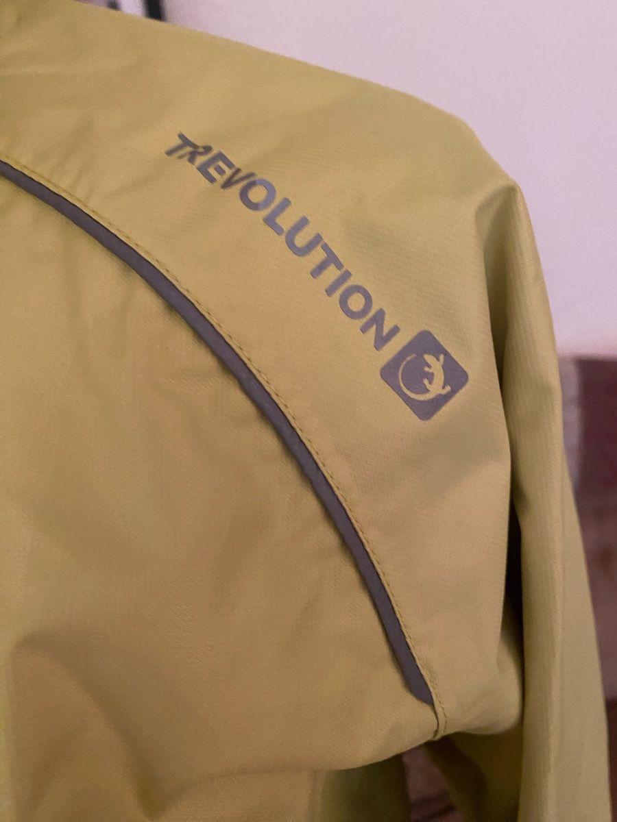 Trevolution Giacche: Trevolution Regenjacke gelb Gr 38 – Usato da Schönenberg ZH venduto da Pfupfli1 2