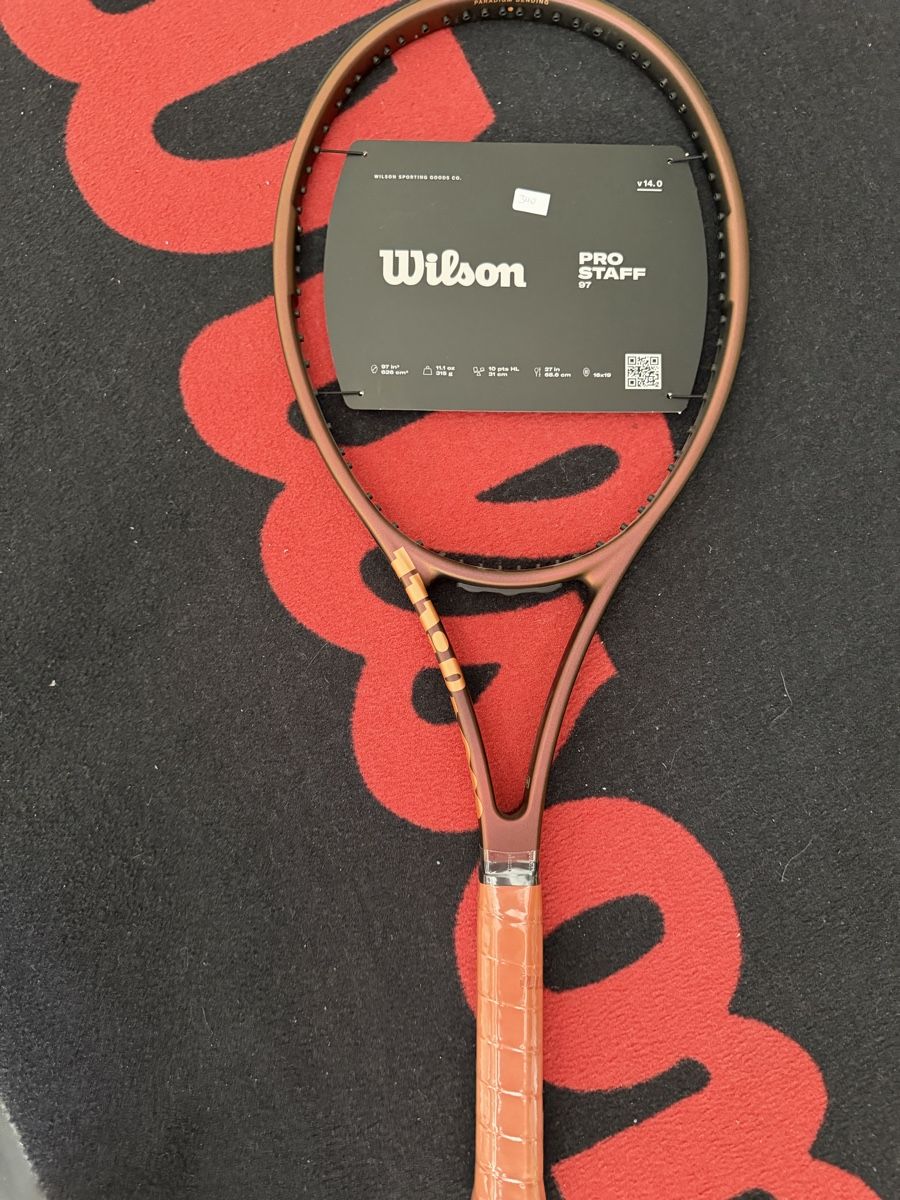 Wilson Racchette: Wilson Pro Staff 97 Tennis Racket New – Nuovo e nell'imballaggio originale da Unterägeri venduto da Bestbuy99
