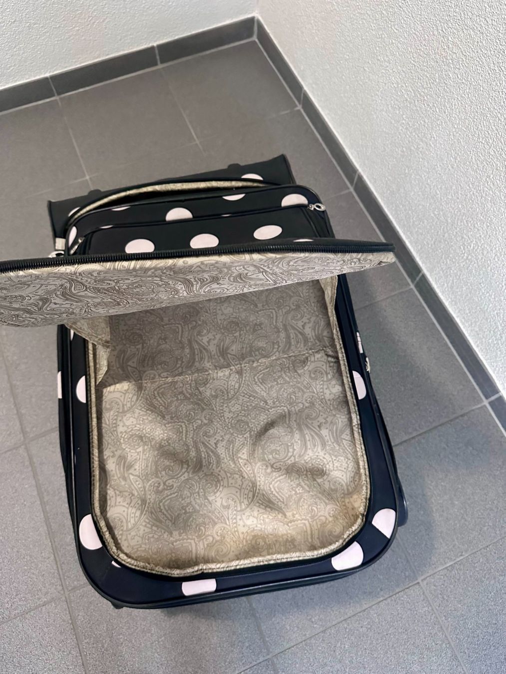 Valigie: Reisekoffer – Usato da St. Gallen venduto da Zimi1 5