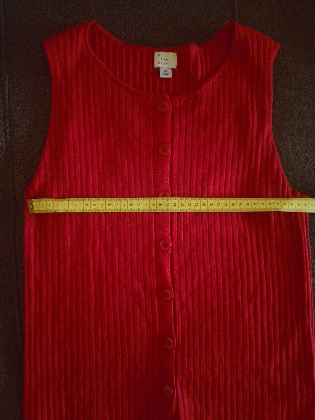 Top: Rote Strickweste, Grösse L/ XL, NEU – Nuovo (secondo la descrizione) da Greifensee venduto da Beautyisforever 2