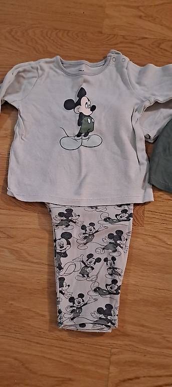 Pigiama & Simili: 3x Junge Pyjama Grösse 80 – Usato da Zürich venduto da Simonikus 1
