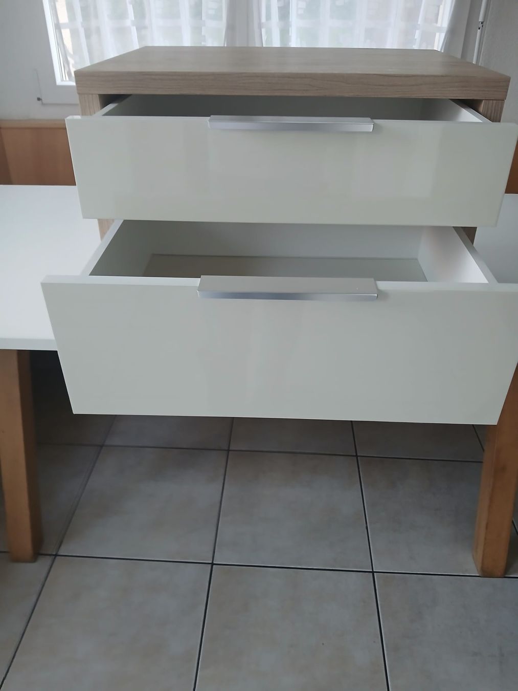 Comodini: Nachttisch – Nuovo (secondo la descrizione) da Flumserberg Portel venduto da sep_lny5 3