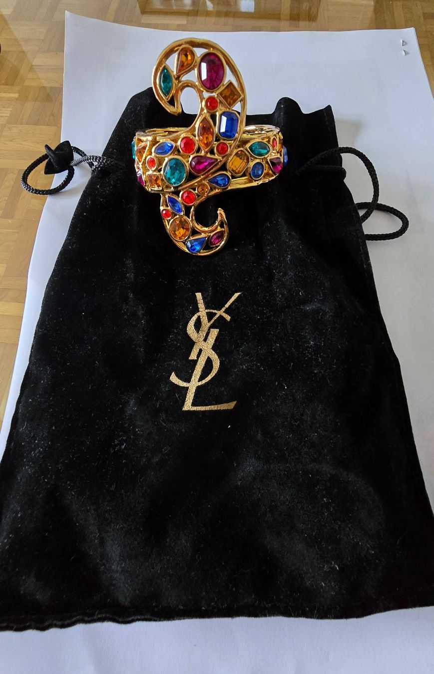 Saint Laurent Bracciali & Braccialetti: Bracelet Yves Saint Laurent – Nuovo e nell'imballaggio originale da Villars-sur-Glâne venduto da lofaya