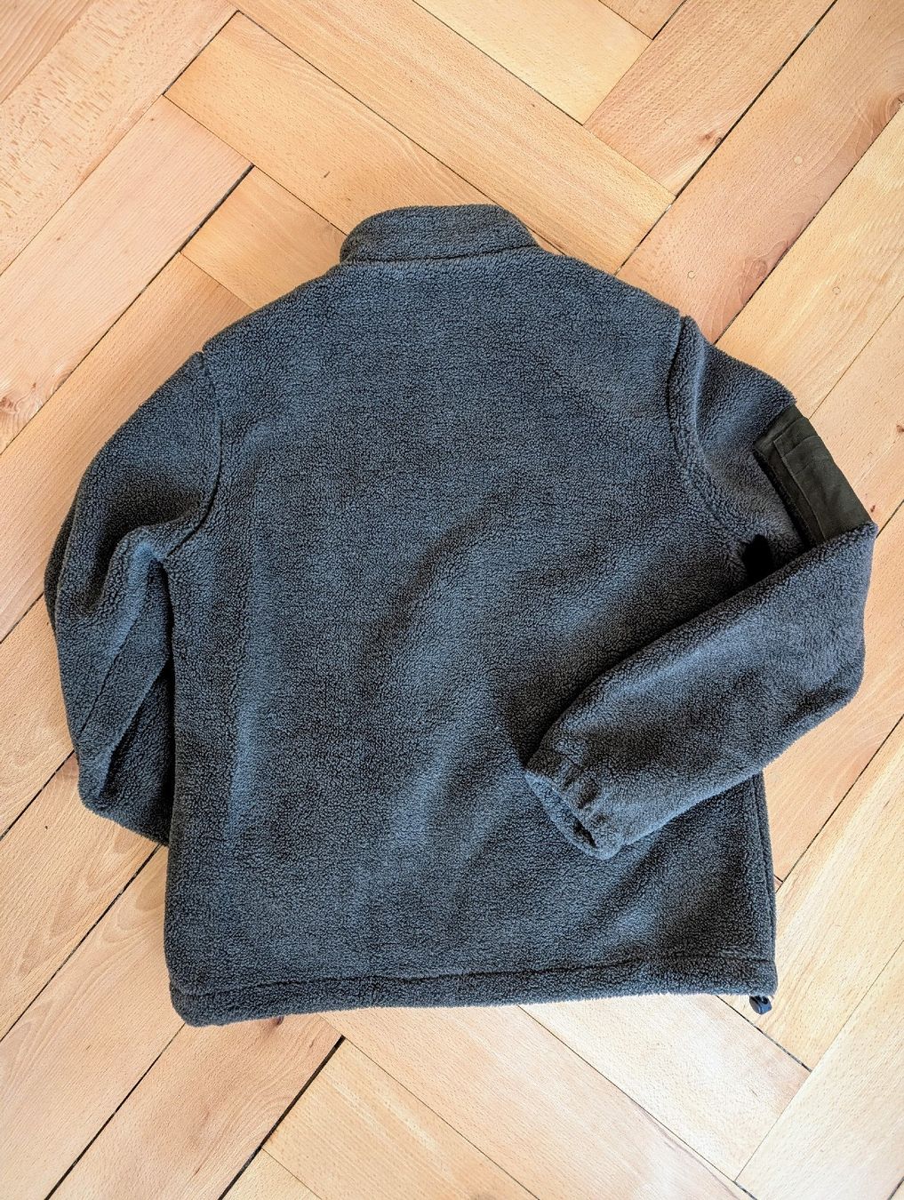 Giacche: Anerkjendt Fleece Jacke Grösse S – Usato da Zürich venduto da Hedkandi 1