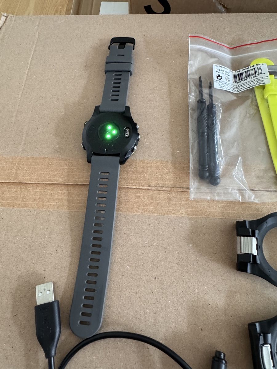 Garmin Smartwatch: Garmin 935 Forerunner Smartwatch Running Triathlon – Usato da Zürich venduto da J.W.S 2