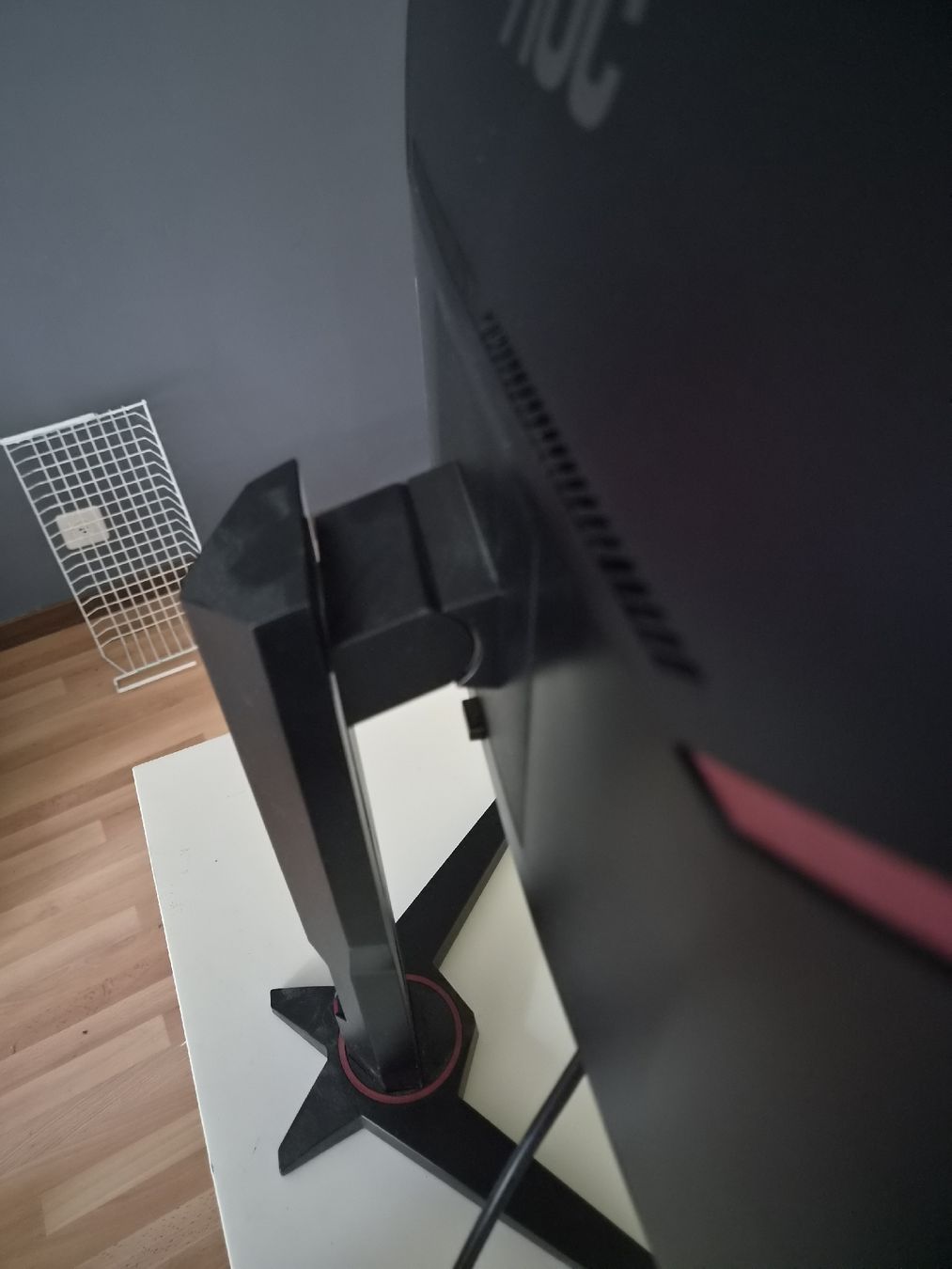 AOC Monitore: Ecran AOC C27G1 – Gebraucht aus Bernex von ben_wdx7 4