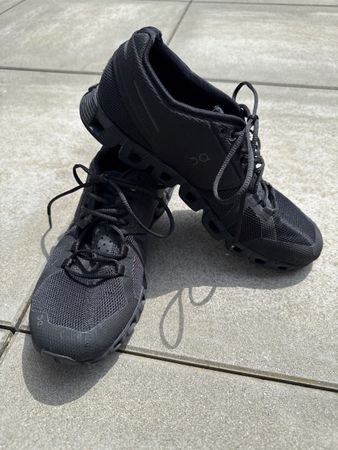 On Cloud Schuhe, Gr. 38.5 - Top Zustand!