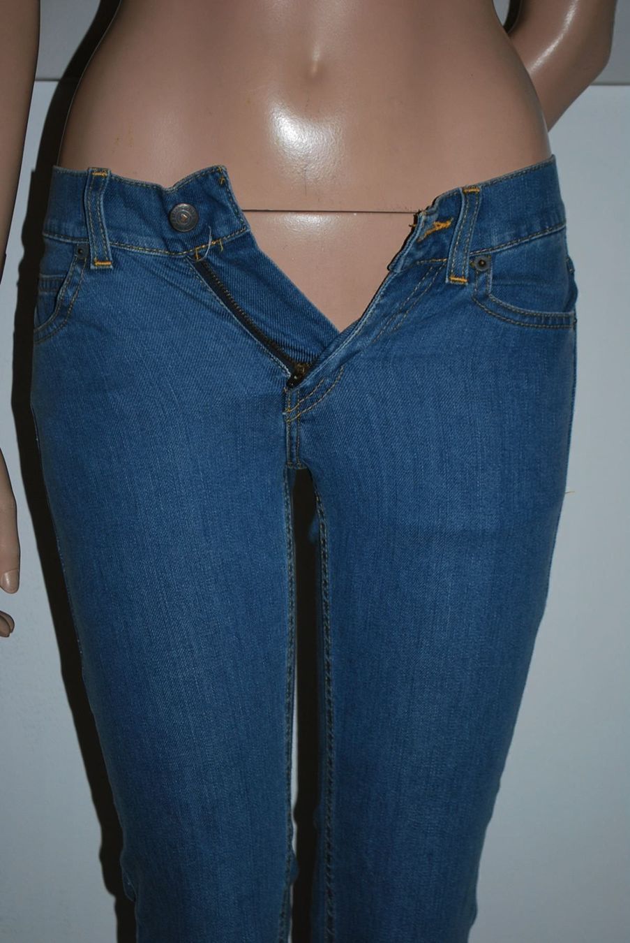 Jeans: Jeans HËLLS BËLLS   Taille/Grosse W 26   Neuf/Neu – Nuovo e nell'imballaggio originale da Cossonay-ville venduto da Super-Price-Quality 2