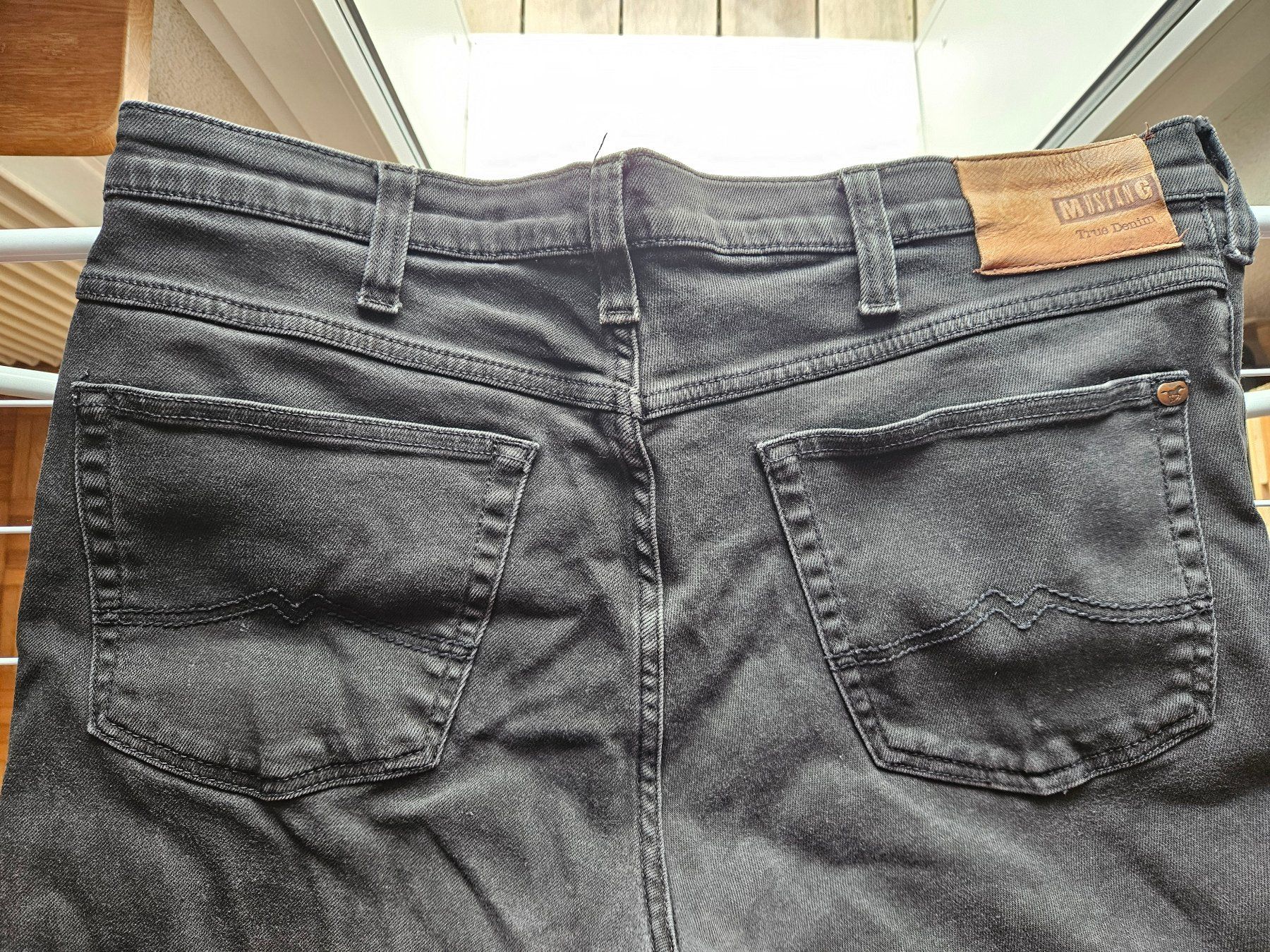 Jeans: Mustang Tramper Jeans 38/30 – Usato da Zäziwil venduto da Lesny3 2