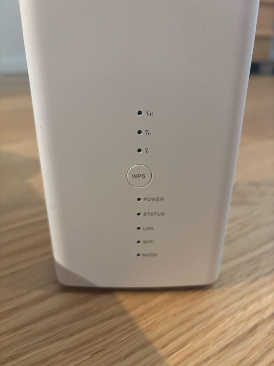 Sunrise Modem & Router: Sunrise 4G+ WiFi Tower neuwertig – Nuovo (secondo la descrizione) da Boppelsen venduto da H.Pack 4