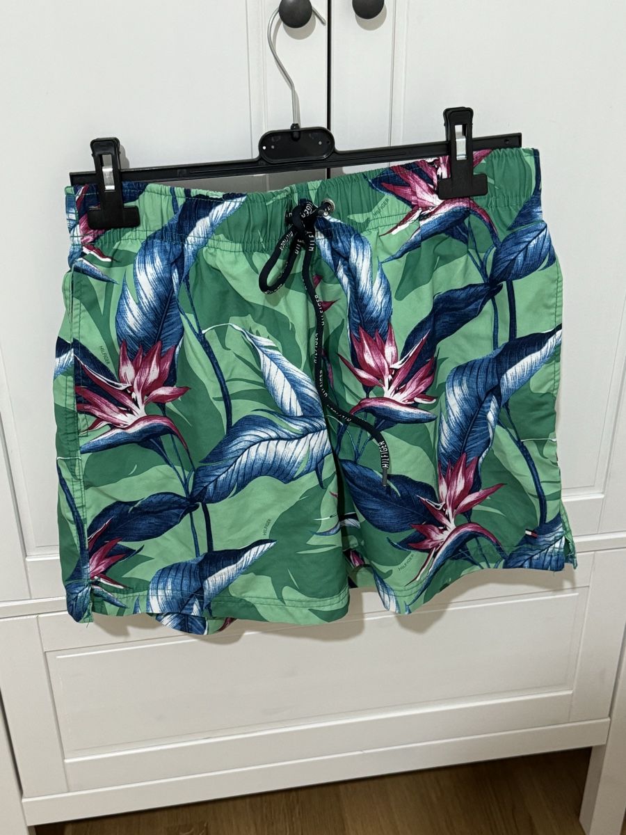 Tommy Hilfiger Costumi da bagno: Costume da bagno 🩳 – Nuovo (secondo la descrizione) da Opfikon venduto da MabelCouture 3