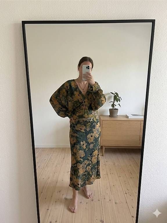 Robes: Schönes Kleid – D'occasion à Oberglatt ZH par gin_ht6j