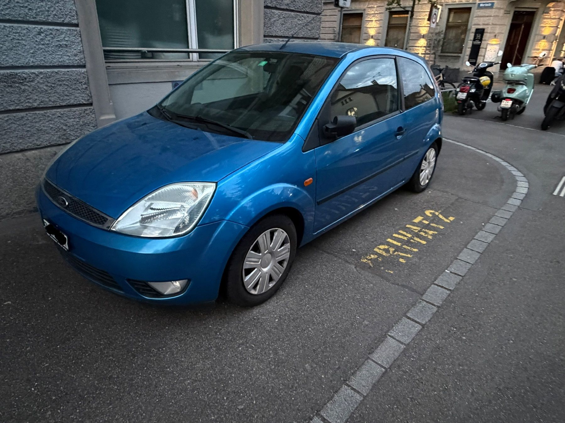 Ford Automobili: Ford Fiesta 1.4 16v Blau – Usato da Wil SG venduto da yus_d6zs 3