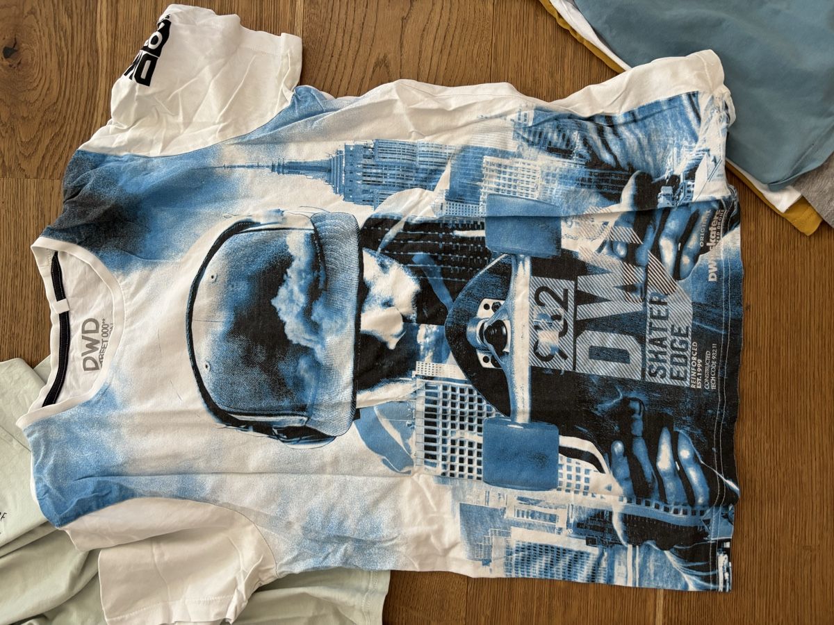 Lotti & Set di vestiti: T-Shirts Jungs – Usato da Würenlos venduto da Ashley24 6