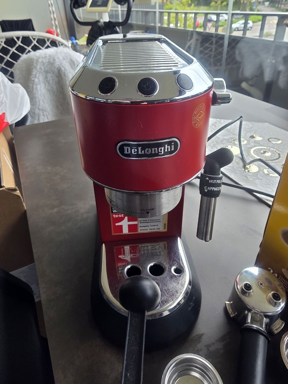 De'Longhi Machines à café & Machines à expresso: Kaffee Maschine mit Milch-scheumer – D'occasion à Wohlen AG par Swet 1
