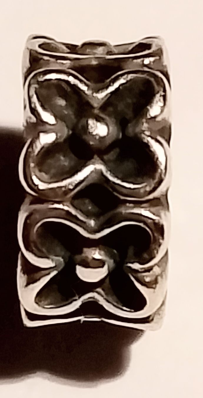 Pandora Anhänger: Pandora Spacer Charm Blumen  – Gebraucht aus Therwil von col_m6rx 1