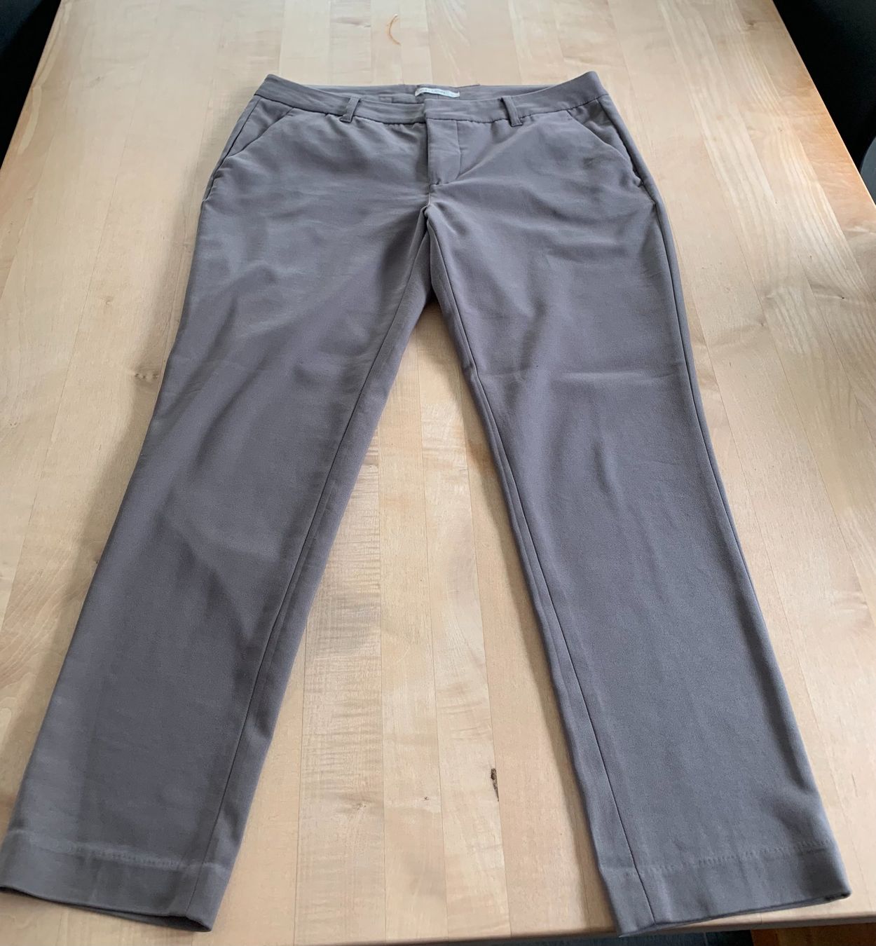 Hosen: Damenhose grau Gr.XL – Neu (gemäss Beschreibung) aus Azmoos von Verwir64