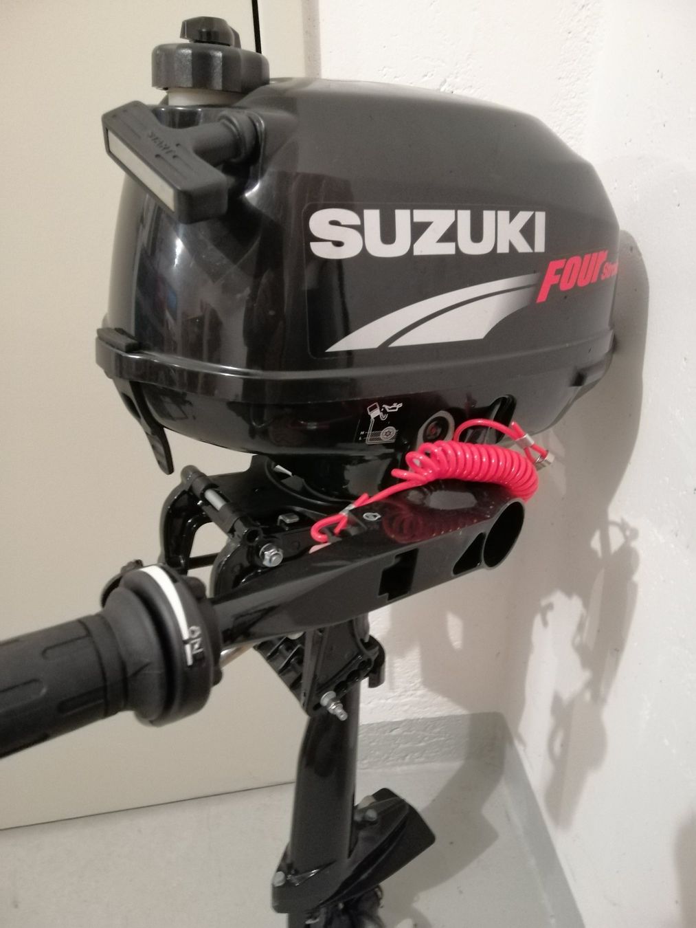Suzuki Motori: Aussenborder Suzuki 2.5 PS – Usato da Cham venduto da ikarus42 8