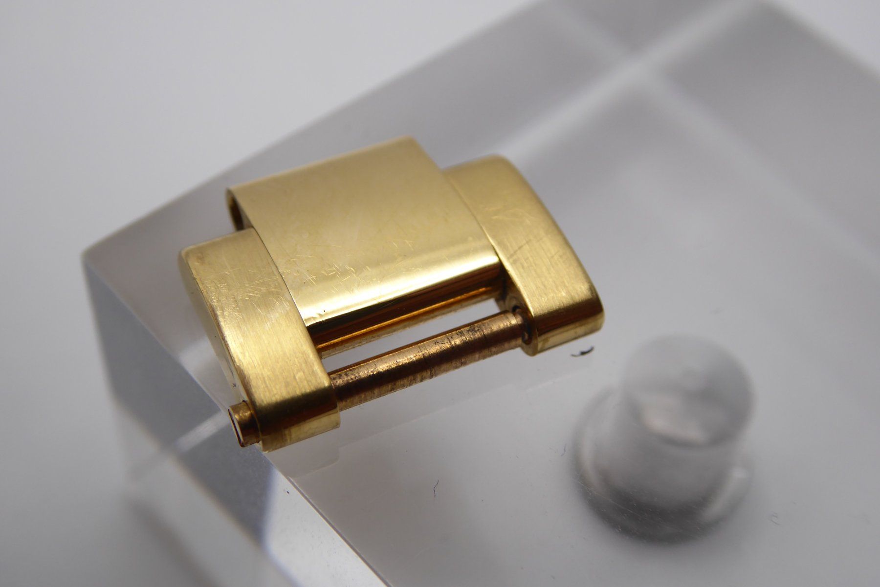 Rolex Uhren: Rolex Oyster solid gold link 15.5mm – Gebraucht aus Geneve von adr_xk6n 1