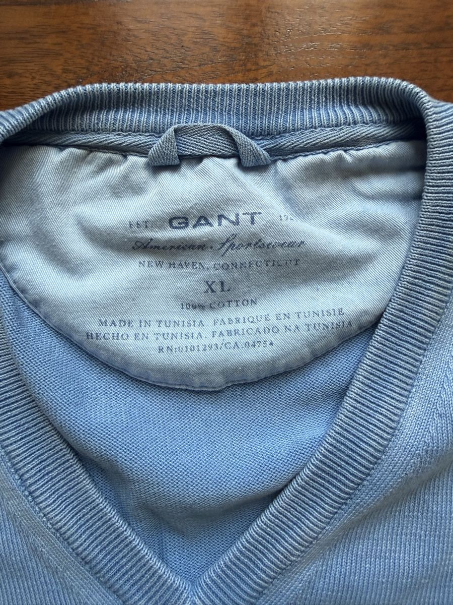 Gant Pullover & Sweatshirts: Pull Gant bleu col V taille XL 100% coton – Gebraucht aus Baulmes von resel_.tm 4
