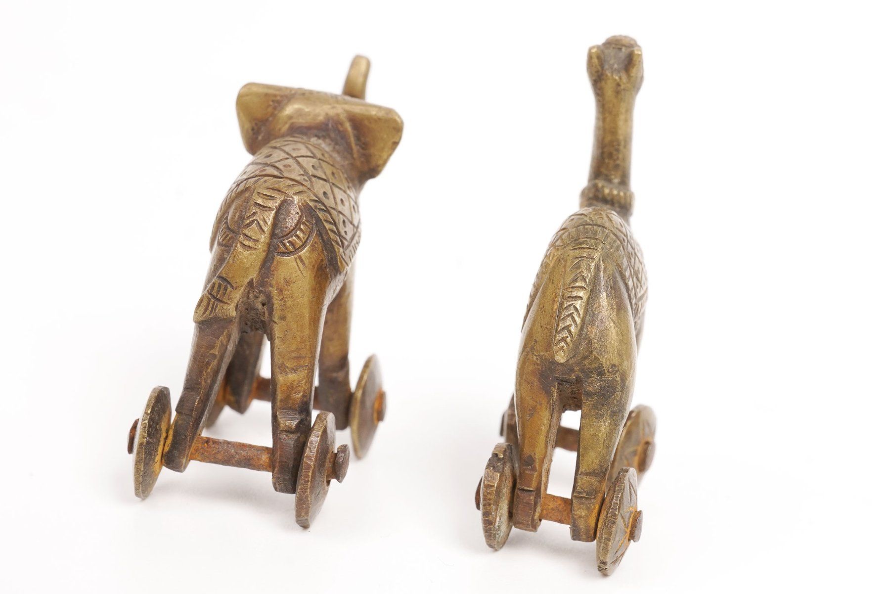 Statuette: 2 kleine Messingfiguren Elefant und Kamel – Usato da Buochs venduto da chicco64 6