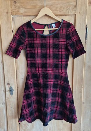 Karriertes Kleid Gr. 34 rot/schwarz