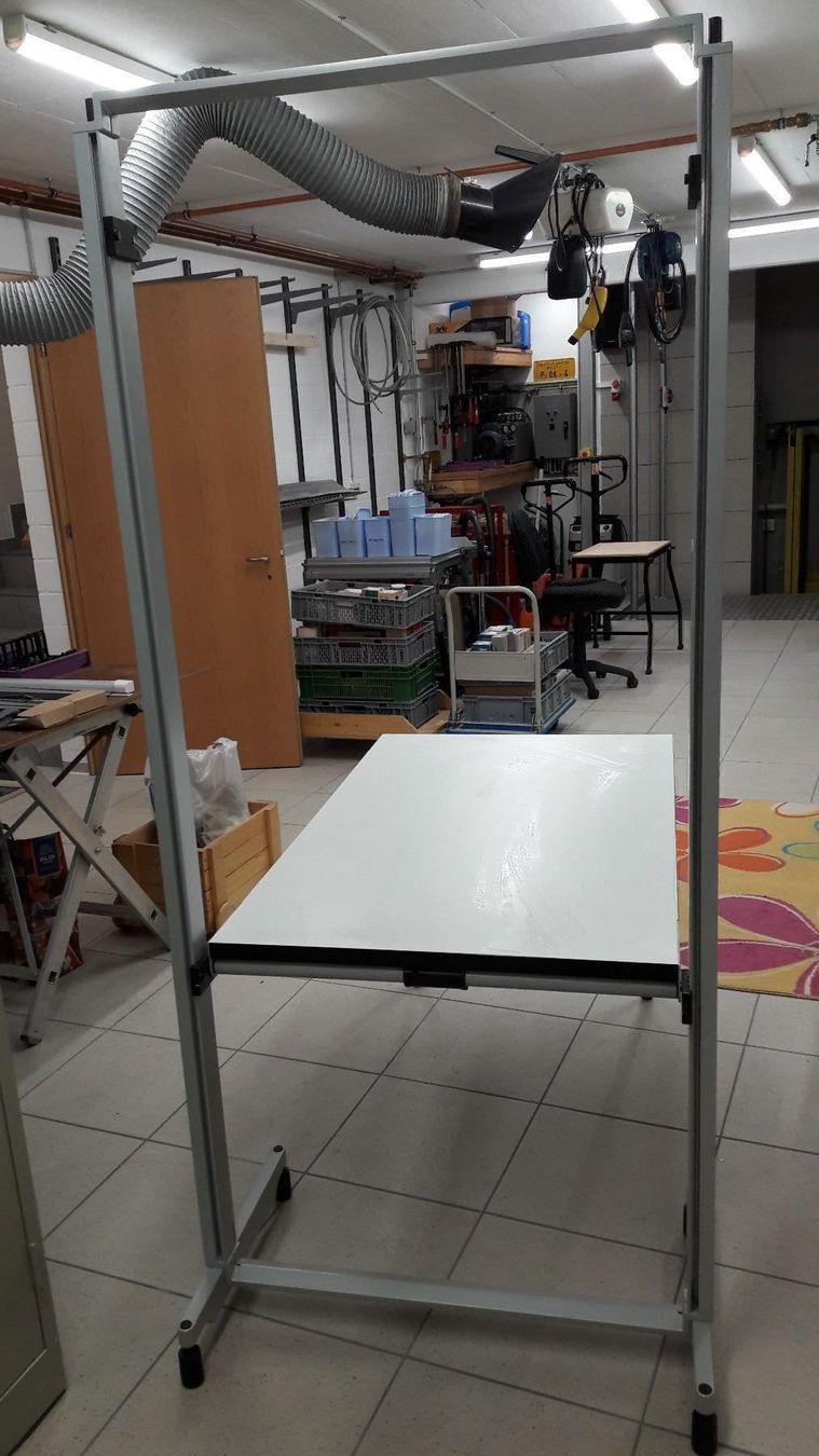 Scrivanie: USM   Büro Tisch – Nuovo (secondo la descrizione) da Deitingen venduto da Kawasaki62 1