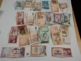 Banknoten aus aller Welt für Sammler