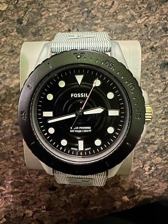 Fossil Orologi: Fossil Solar #tide Ocean Material 44mm – Usato da Glattbrugg venduto da Makonde