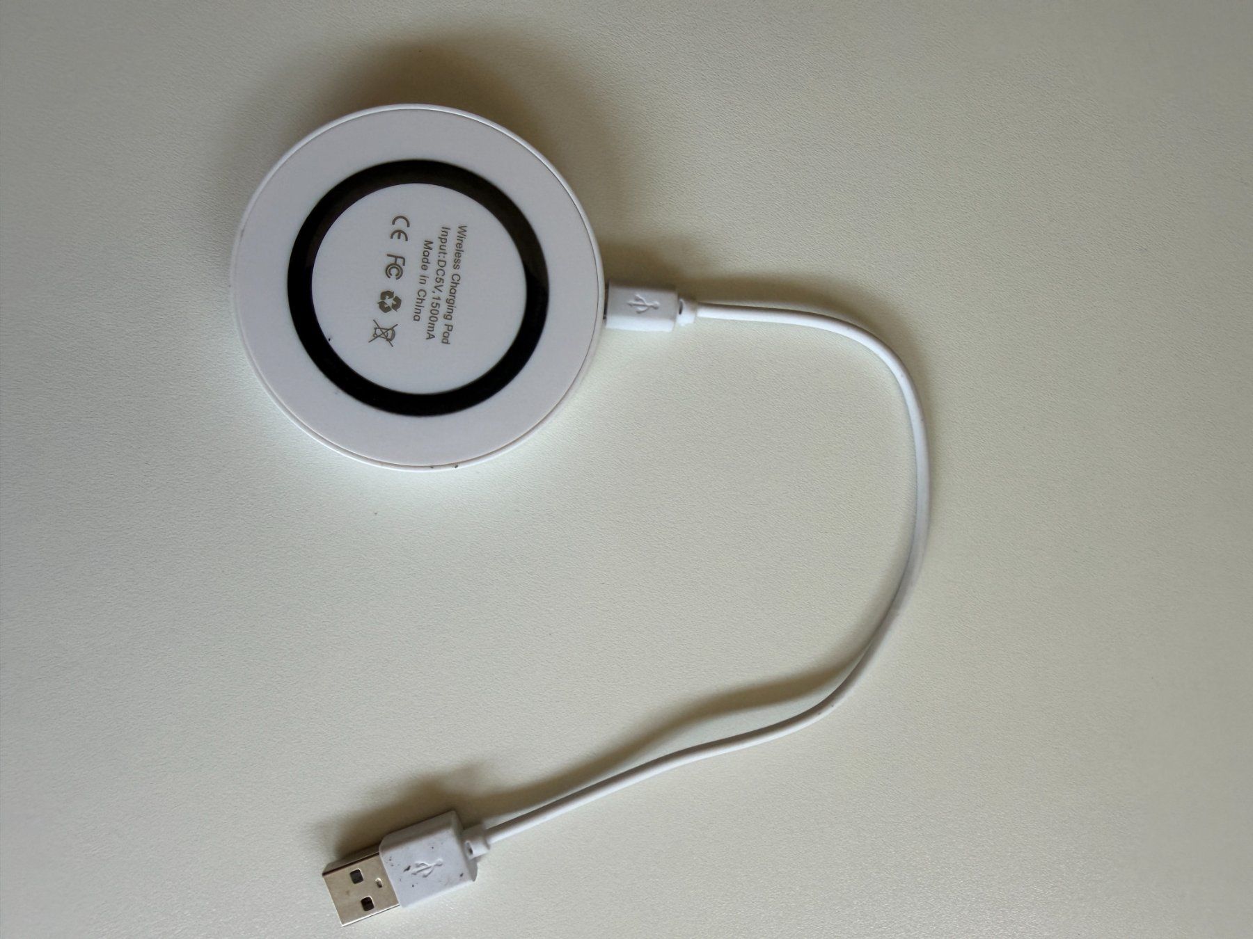 Caricabatterie: wireless charger – Usato da Zürich venduto da JulesZHW 1