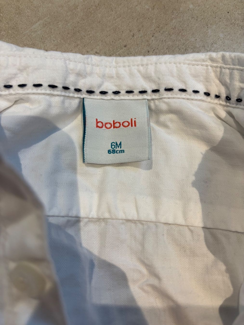 Camicie, Top & T-shirt: Chemise bébé – Usato da Bressaucourt venduto da Lamu 2