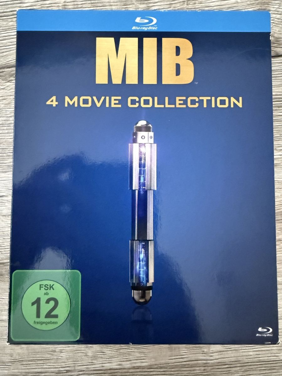 Tutti i DVDs: MIB Men in Black 1-4 blu ray Collection – Nuovo (secondo la descrizione) da Willisau venduto da ste_sc8j