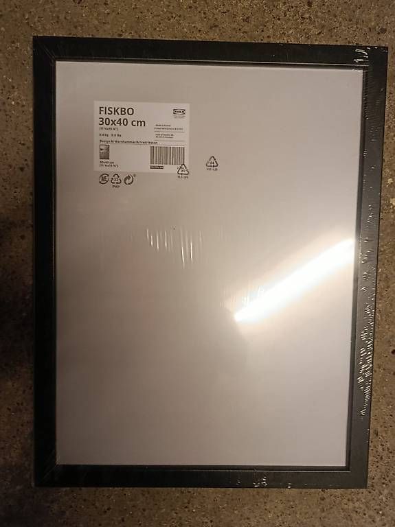 Cornici: 8 Fotorahmen von IKEA – Usato da Luzern venduto da ton_cx25
