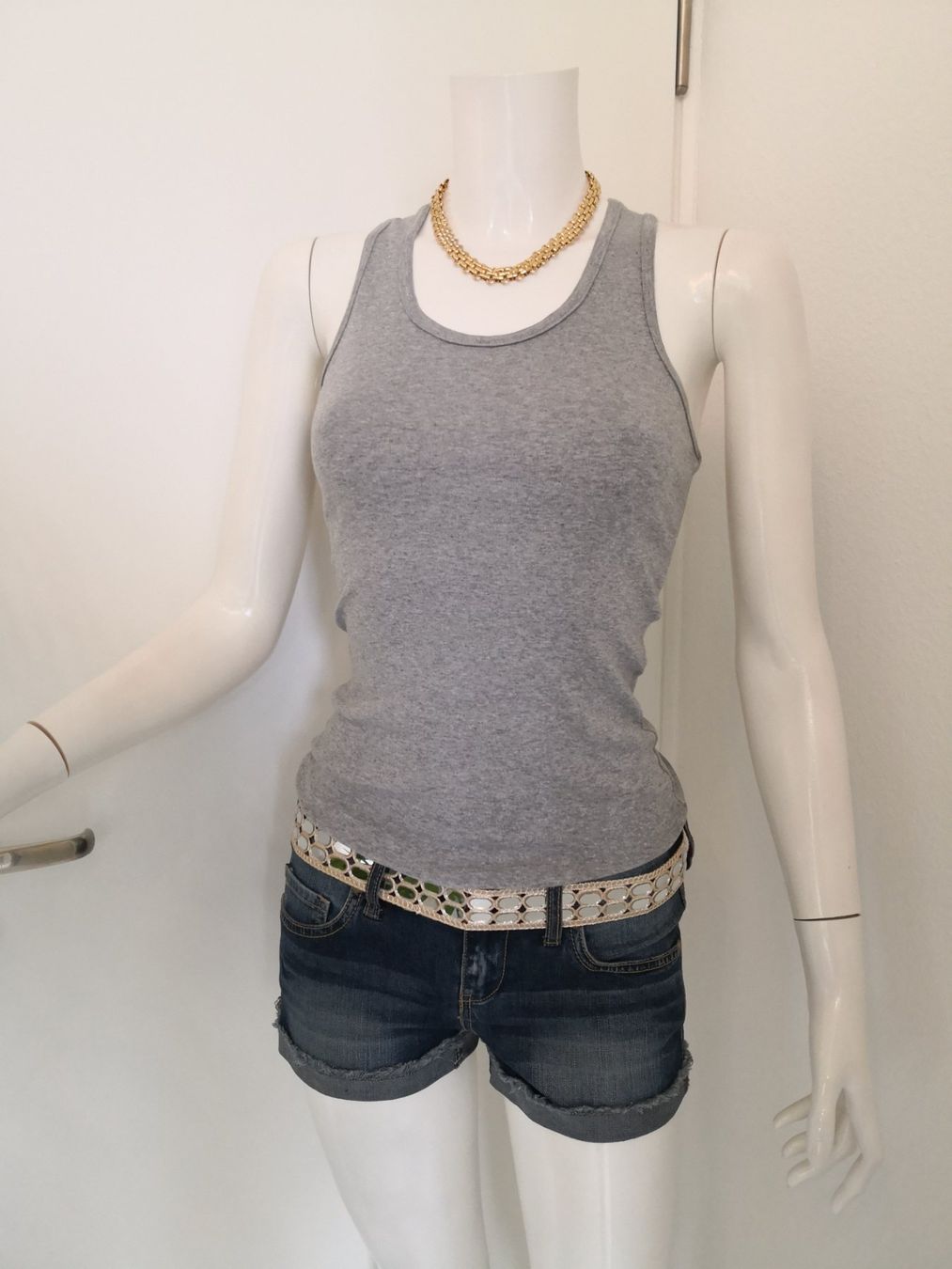 Mango Top: 🤩MANGO TANK-TOP GRAU – Usato da Olten venduto da Naja-Twins-Twins 7