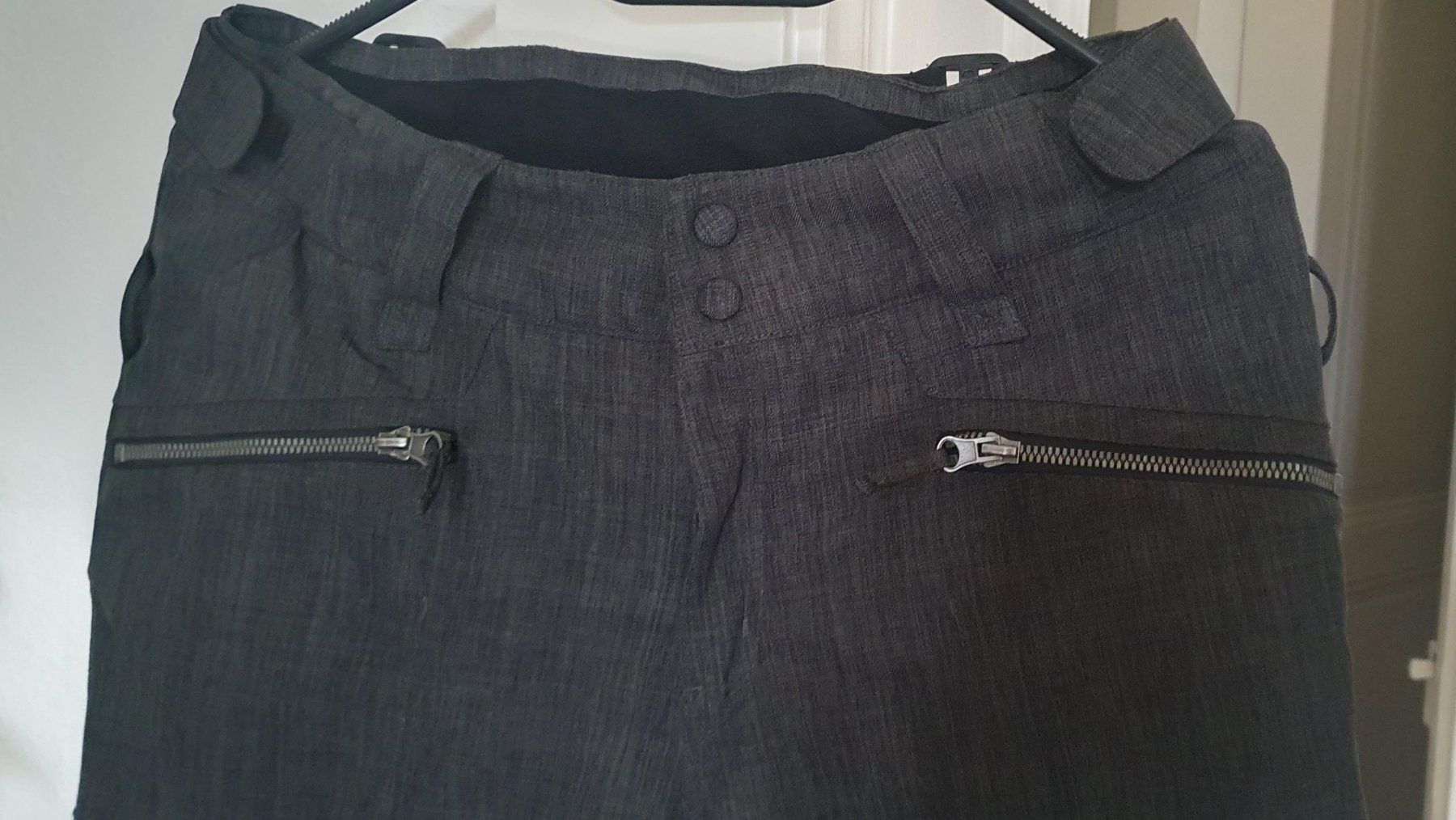 Pantaloni: Pantalon de ski gris anthracite PULP Taille S – Nuovo (secondo la descrizione) da Lausanne venduto da Xenita 2