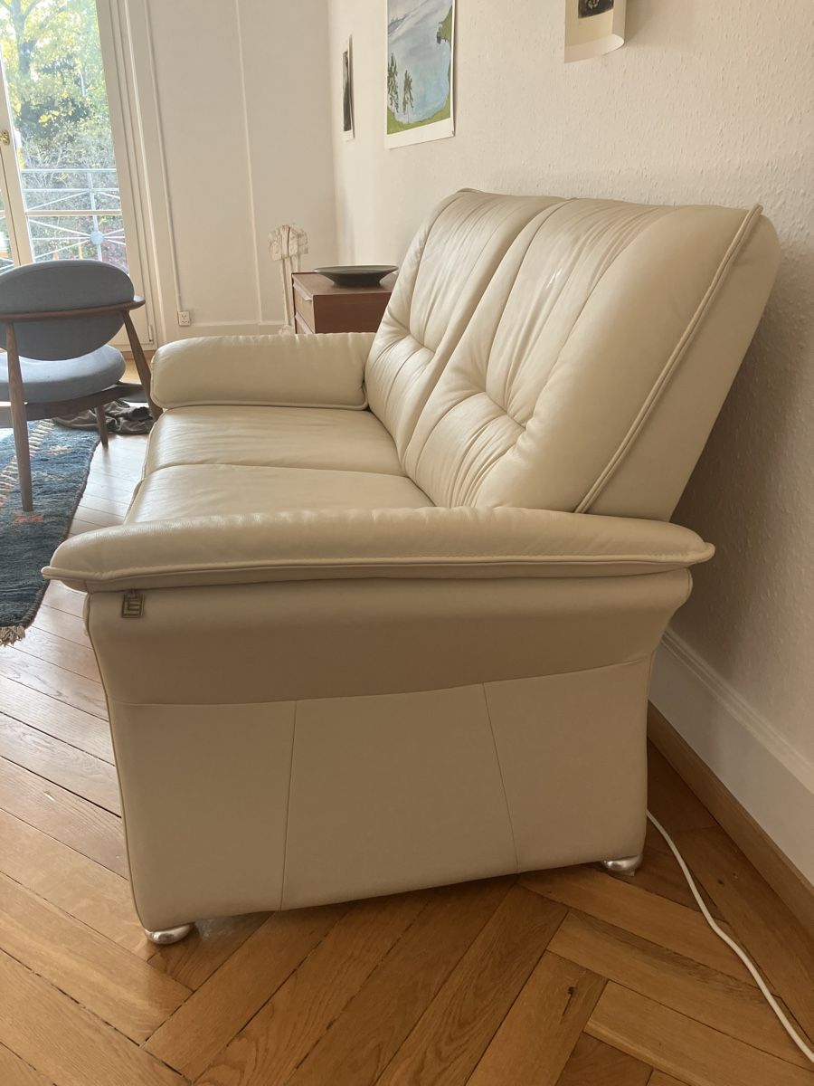 Farben: Ledersofa – Gebraucht aus Bern von pet_q78q 1