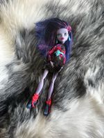 MONSTER HIGH - JANE BOOLITTLE GLOOM & BLOOM