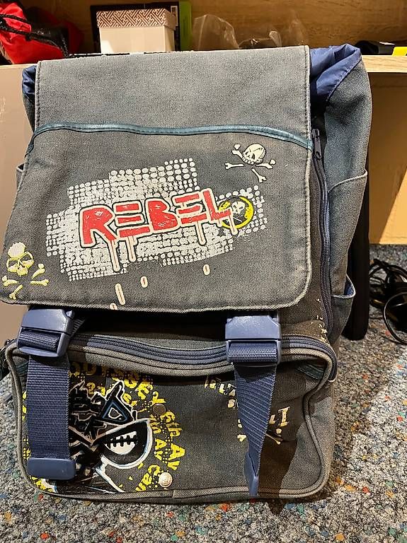 Borse & Zaini: Schulrucksack Rebel – Usato da Teufenthal AG venduto da and_rea7